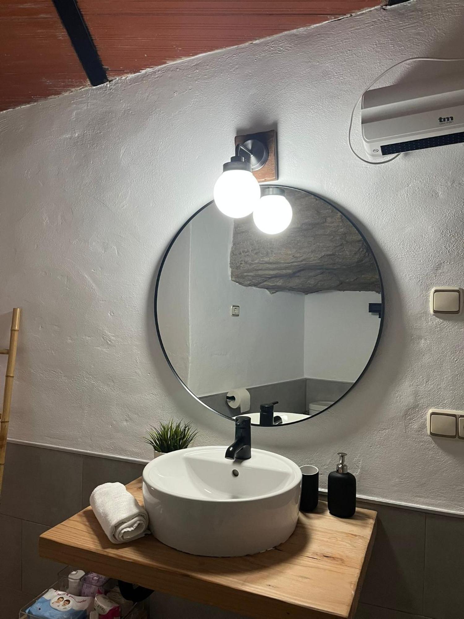 Casa Isabel Leilighet Setenil De Las Bodegas Eksteriør bilde